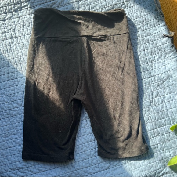 Black biker shorts! - Picture 3 of 5